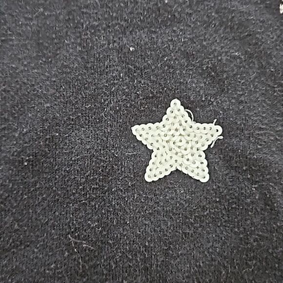 Gap Girl's Bundle Of Sweater & Jean Shorts With Raw Hem Size 8 Black/ Blue - Picture 10 of 16